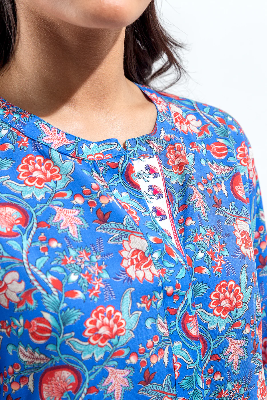 2 PIECE PRINTED VISCOSE SUIT (PRET) - Image 3
