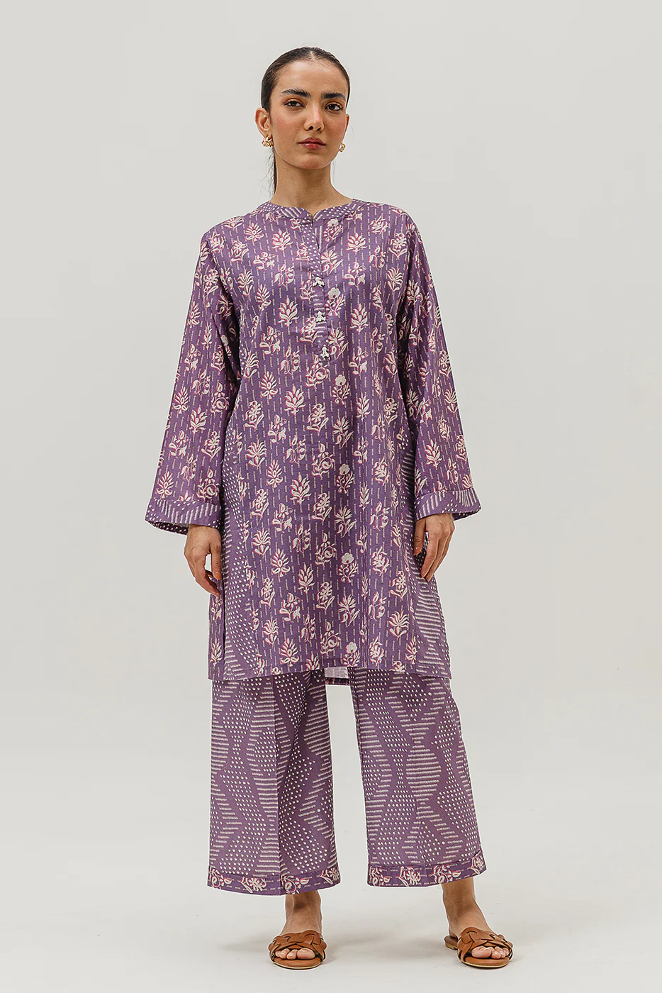 2 PIECE PRINTED LAWN SUIT (PRET) - Image 2
