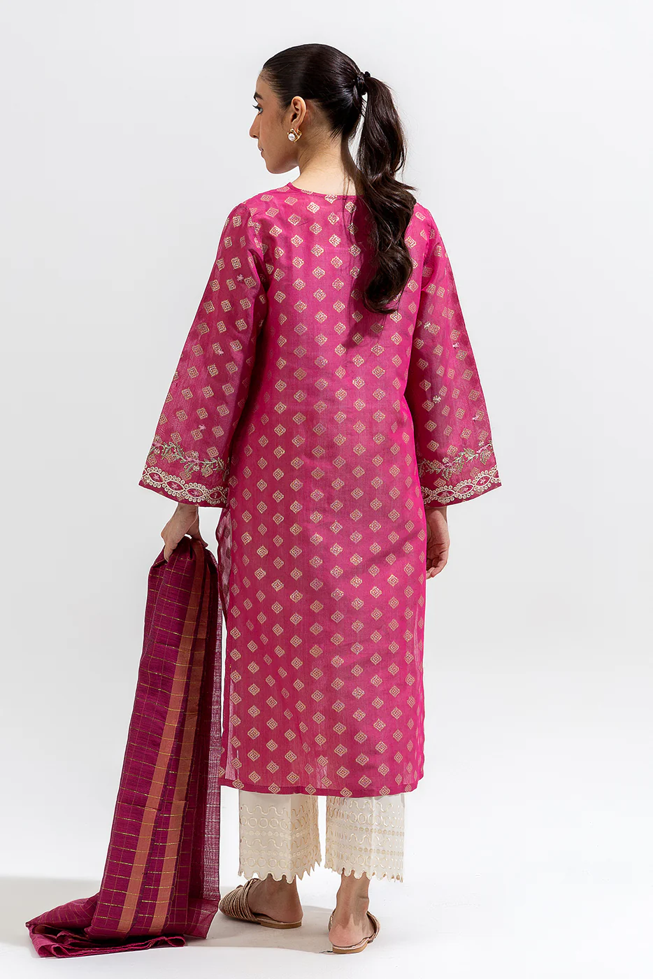 2 PIECE EMBROIDERED JACQUARD SUIT (LUXURY-PRET) - Image 4