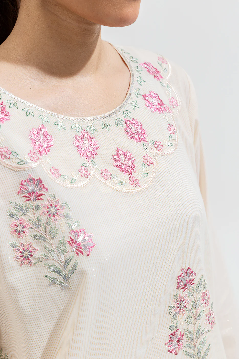EMBROIDERED MISSOURI LAWN SHIRT (LUXURY-PRET) - Image 3