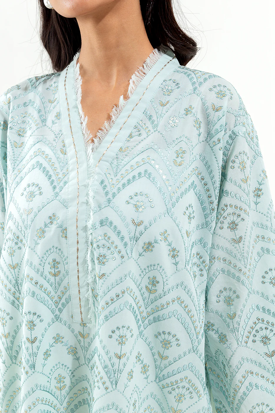 2 PIECE EMBROIDERED LAWN SUIT (LUXURY-PRET) - Image 6