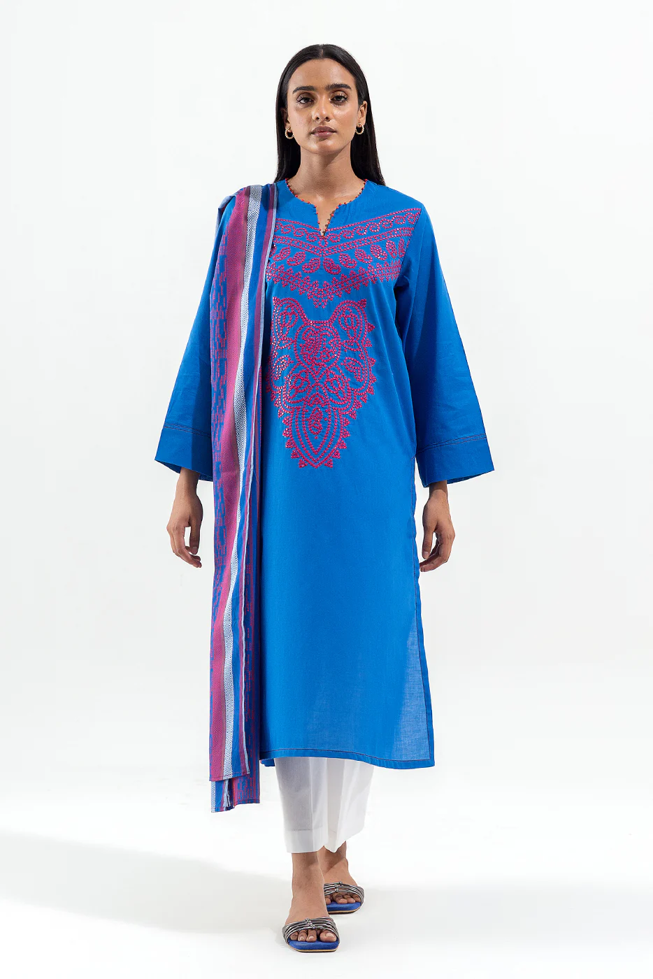 2 PIECE EMBROIDERED LAWN SUIT (PRET) - Image 3