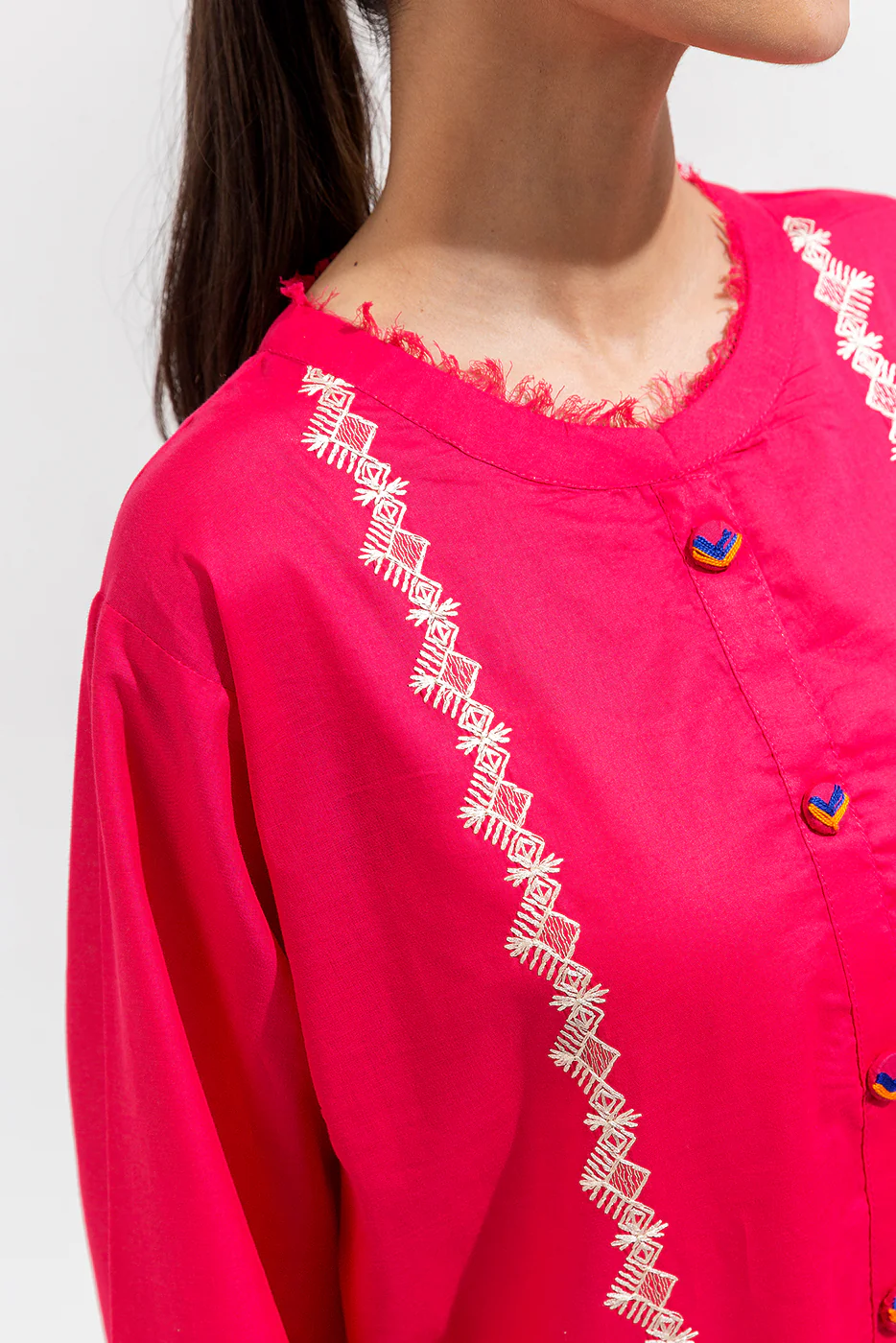 2 PIECE EMBROIDERED LAWN SUIT (PRET) - Image 5