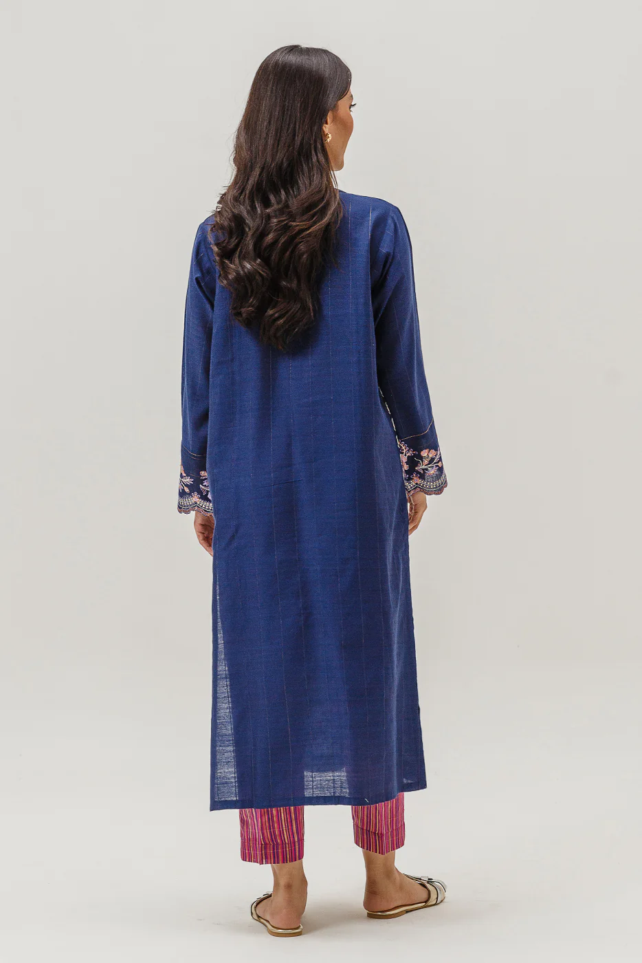 2 PIECE EMBROIDERED TWO TONE SUIT (LUXURY-PRET) - Image 3