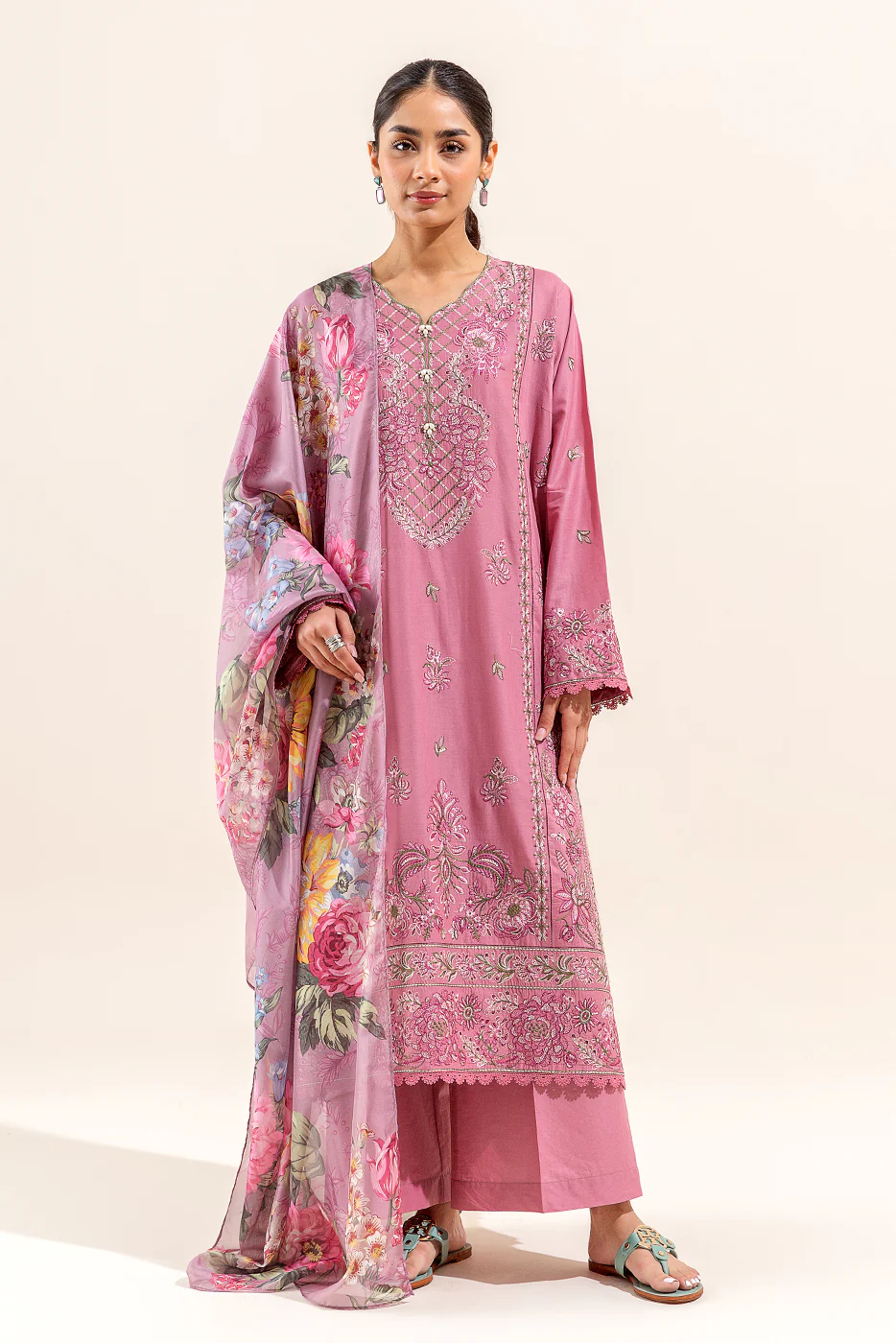 3 PIECE EMBROIDERED LAWN SUIT (UNSTITCHED) - Image 2