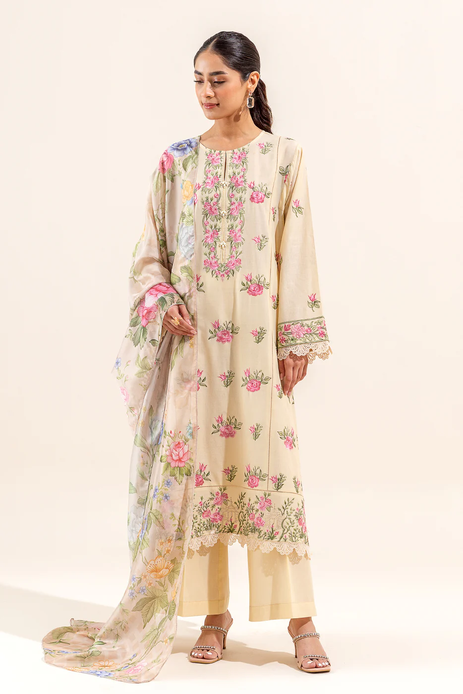 3 PIECE EMBROIDERED LAWN SUIT (UNSTITCHED) - Image 2