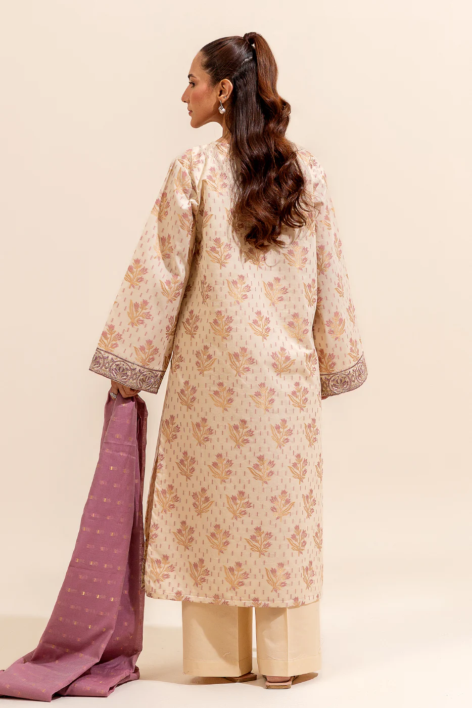 3 PIECE EMBROIDERED JACQUARD SUIT-HEATHER FIELDS (UNSTITCHED) - Image 4
