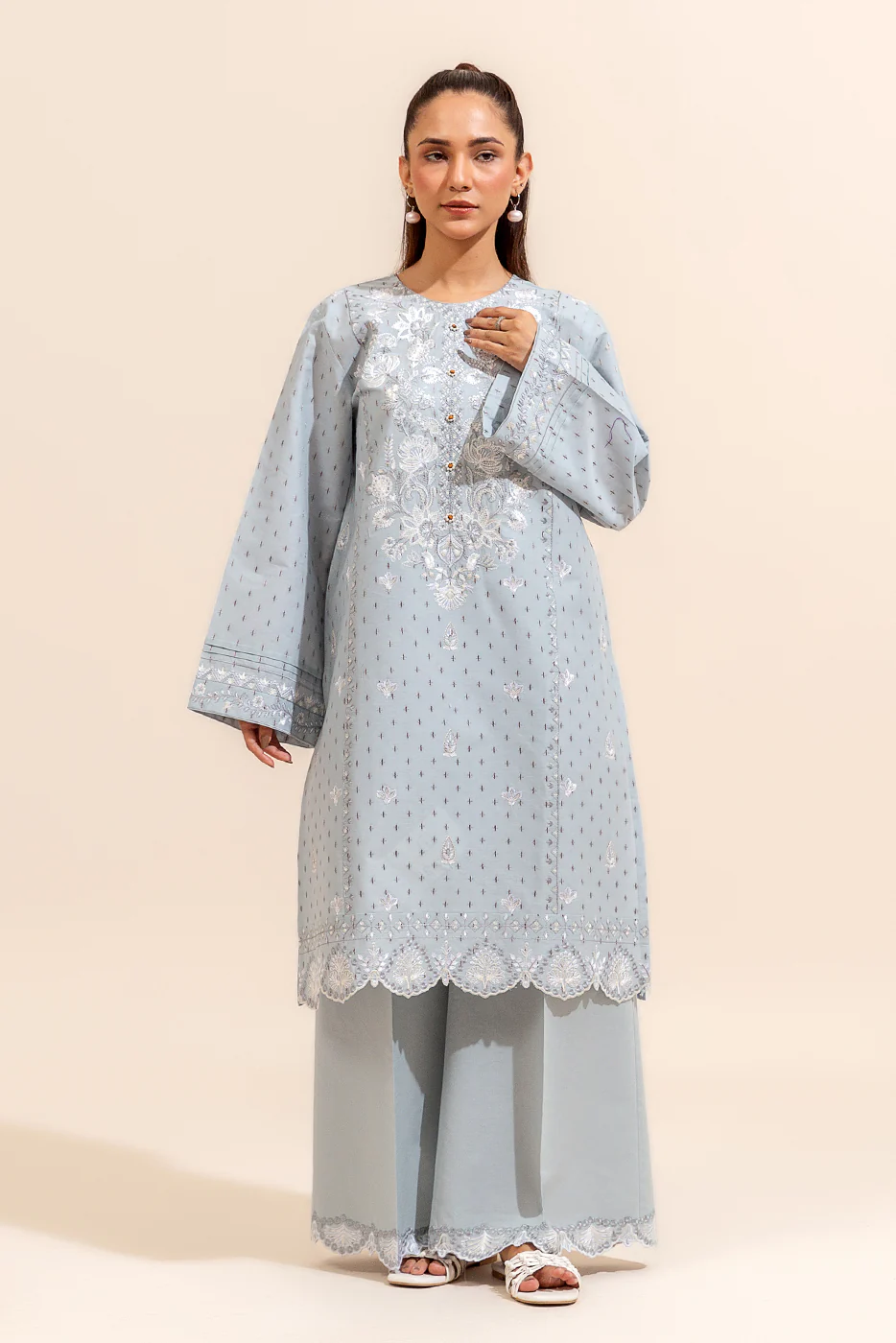 2 PIECE EMBROIDERED JACQUARD SUIT-ICEBERG VINES (UNSTITCHED) - Image 2