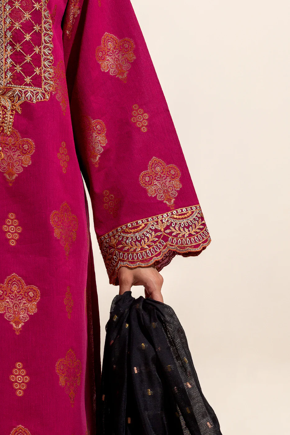 3 PIECE EMBROIDERED JACQUARD SUIT-FUSCHIA GLOOM (UNSTITCHED) - Image 6