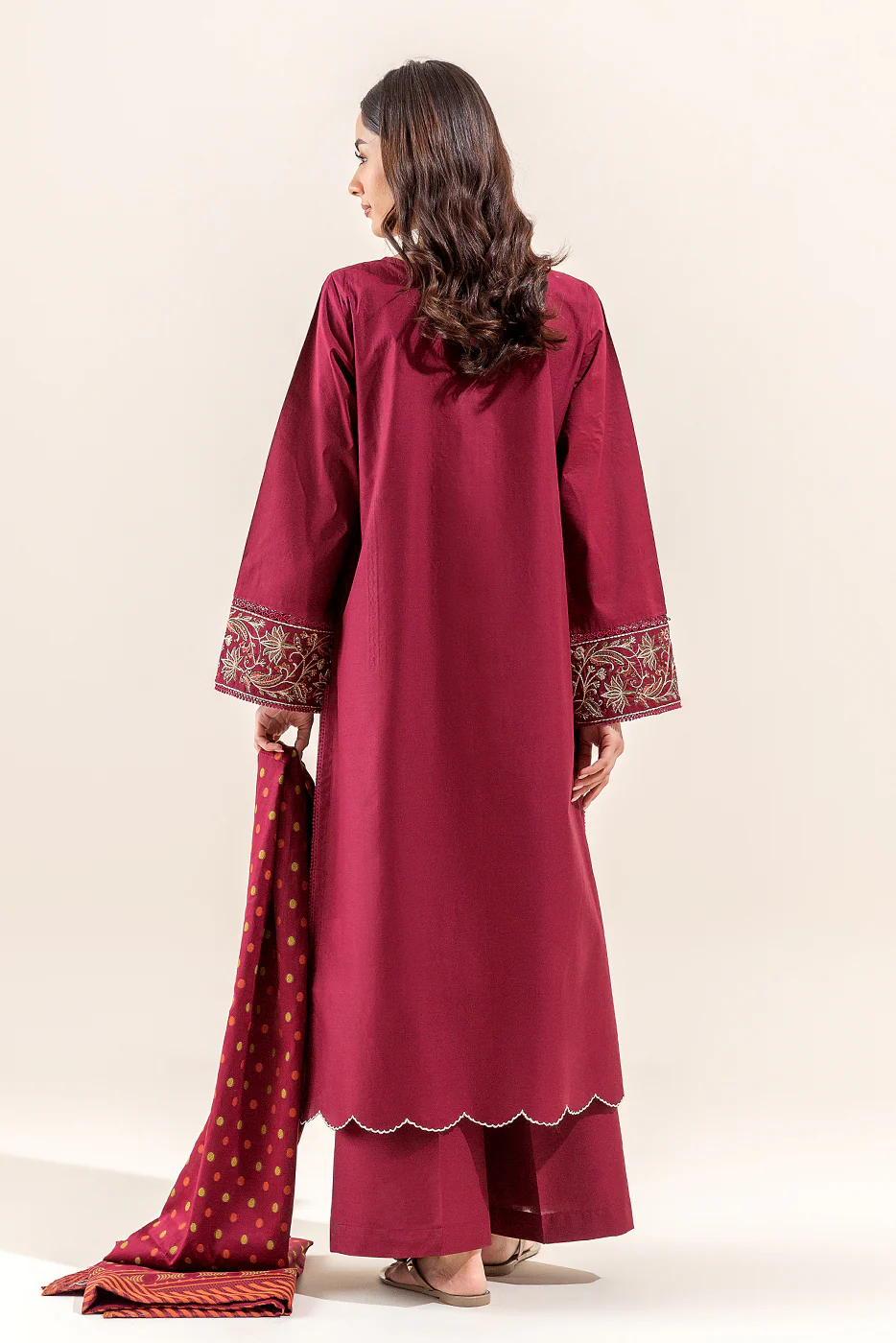 3 PIECE EMBROIDERED LAWN SUIT (UNSTITCHED) - Image 5