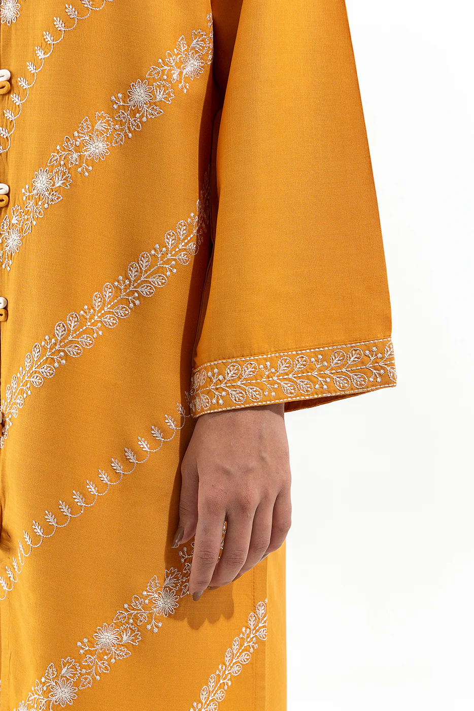 2 PIECE EMBROIDERED VISCOSE SUIT (PRET) - Image 4