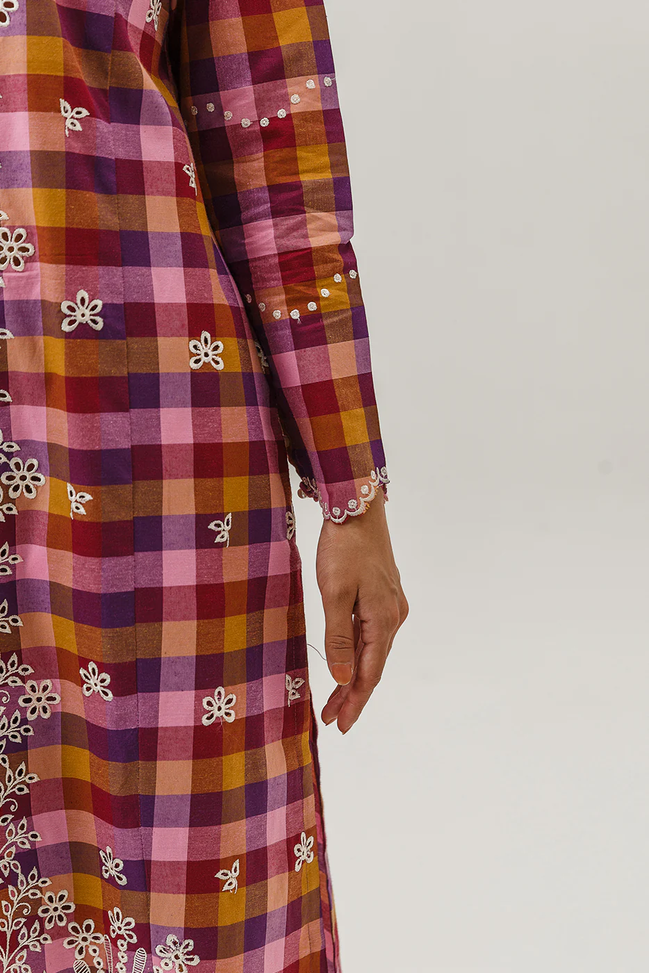 2 PIECE EMBROIDERED YARN DYED SUIT (PRET) - Image 5