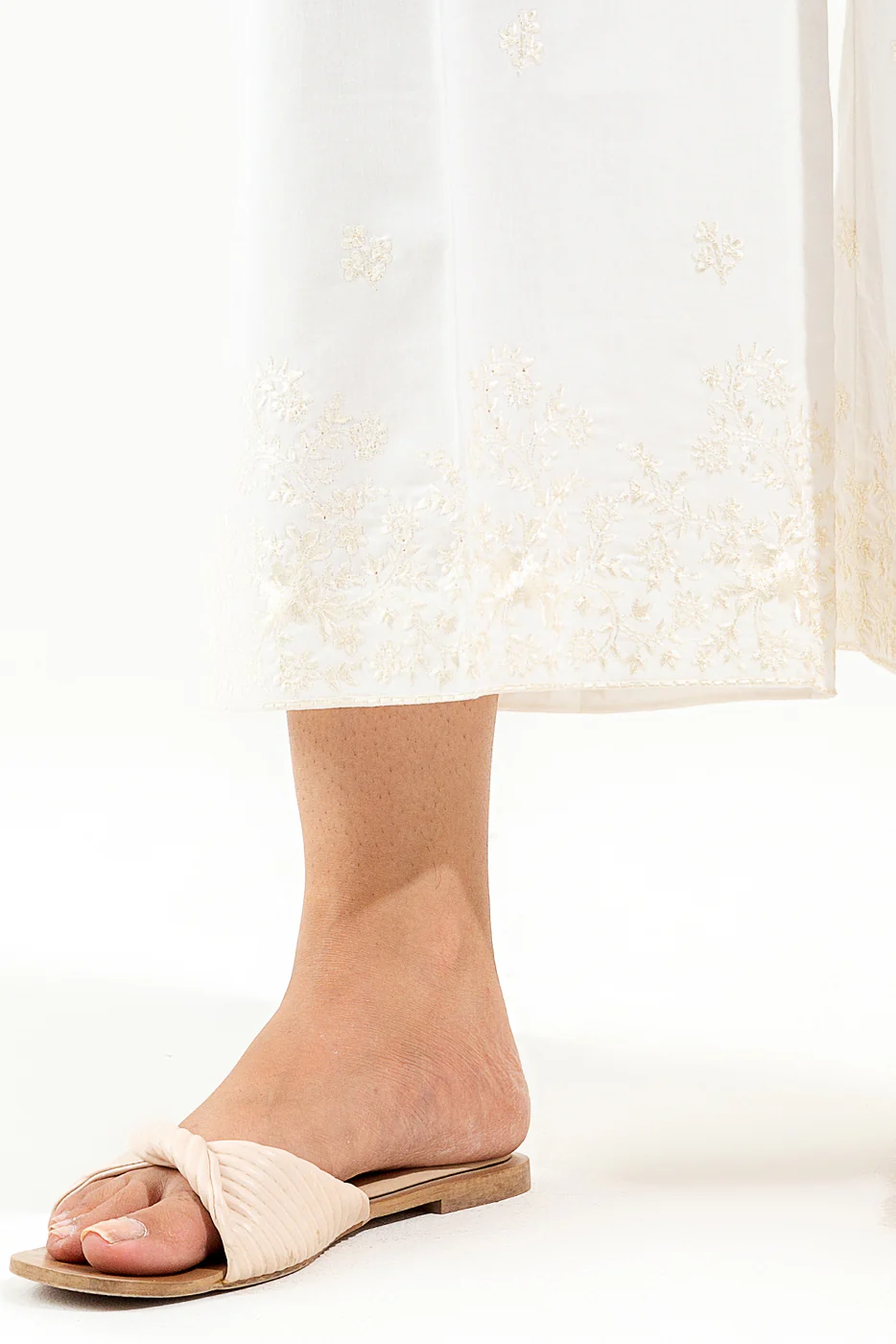 EMBROIDERED CULOTTE PANTS - Image 2