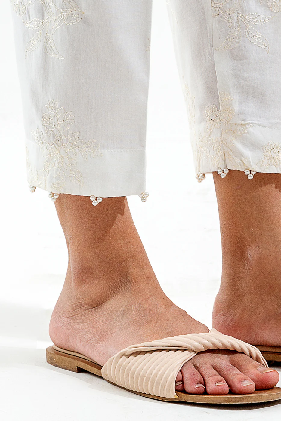 EMBROIDERED STRAIGHT PANTS - Image 2