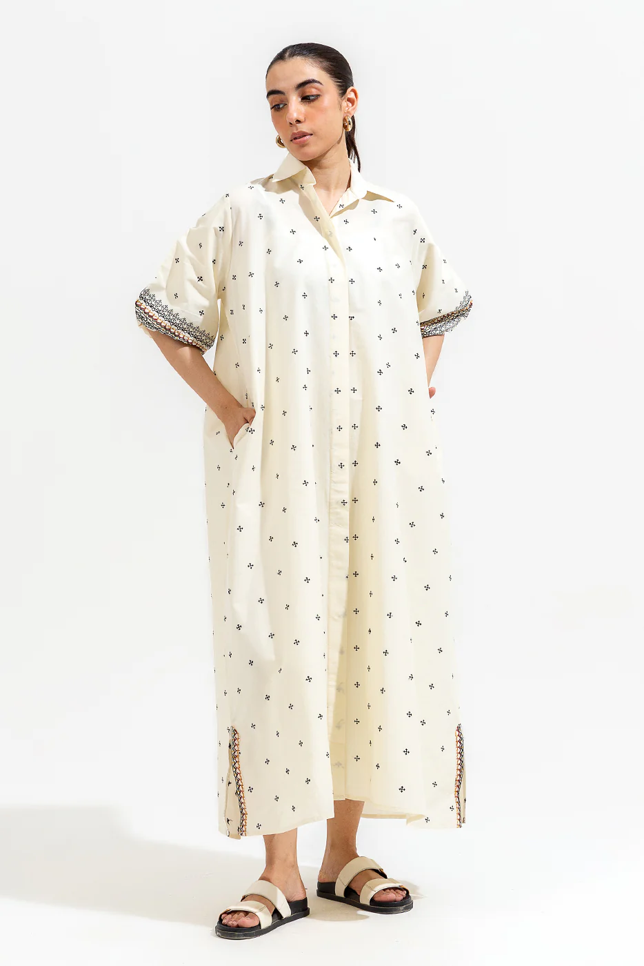EMBROIDERED BUTTON-THROUGH A LIGN DRESS - Image 3