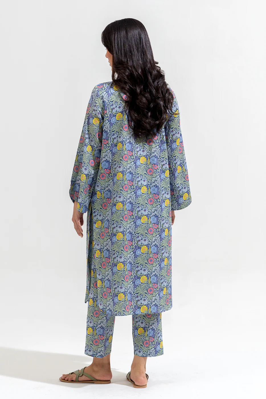 2 PIECE PRINTED PREMIUM LAWN SUIT (PRET) - Image 3