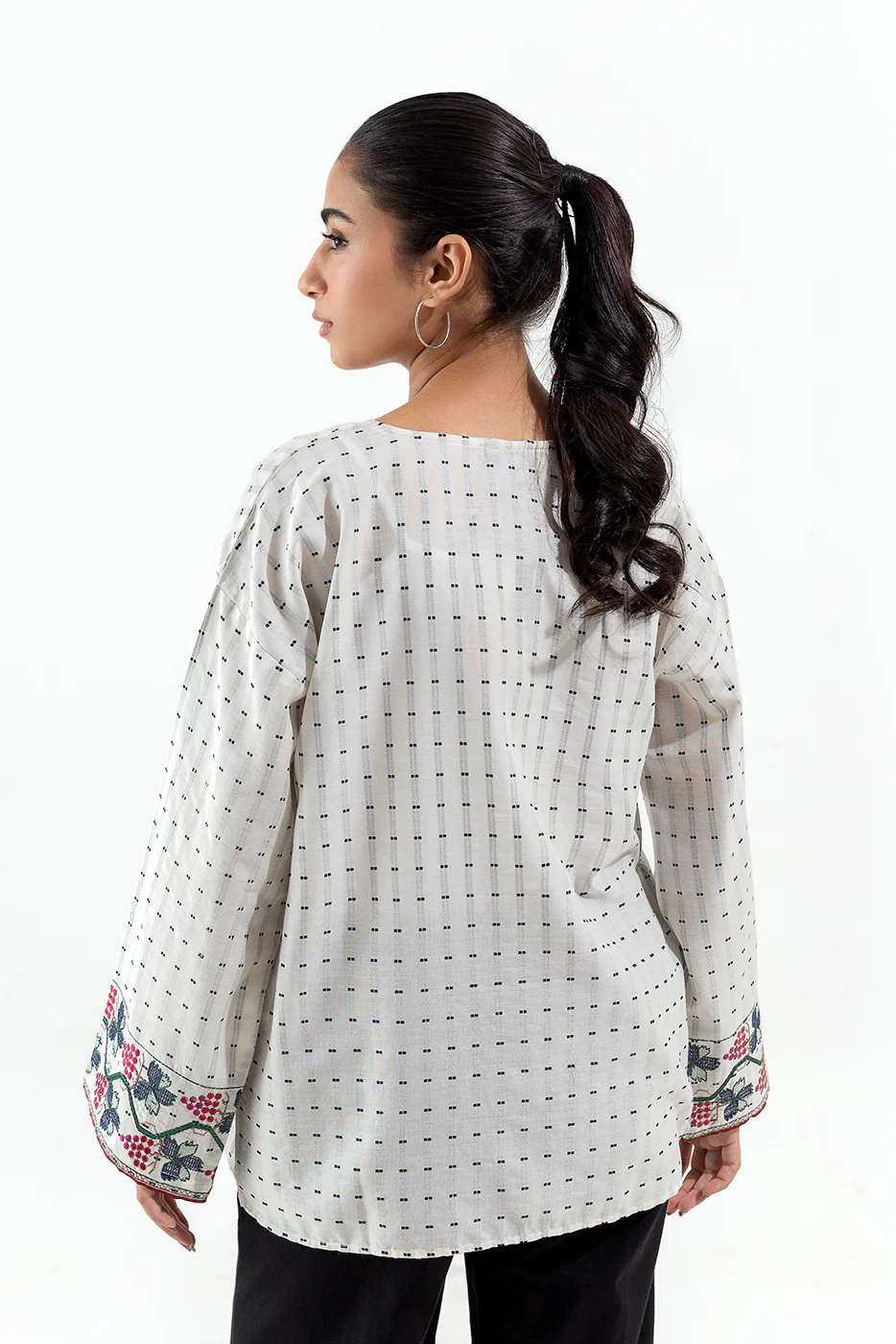 EMBROIDERED FUSION TOP (PRET) - Image 4
