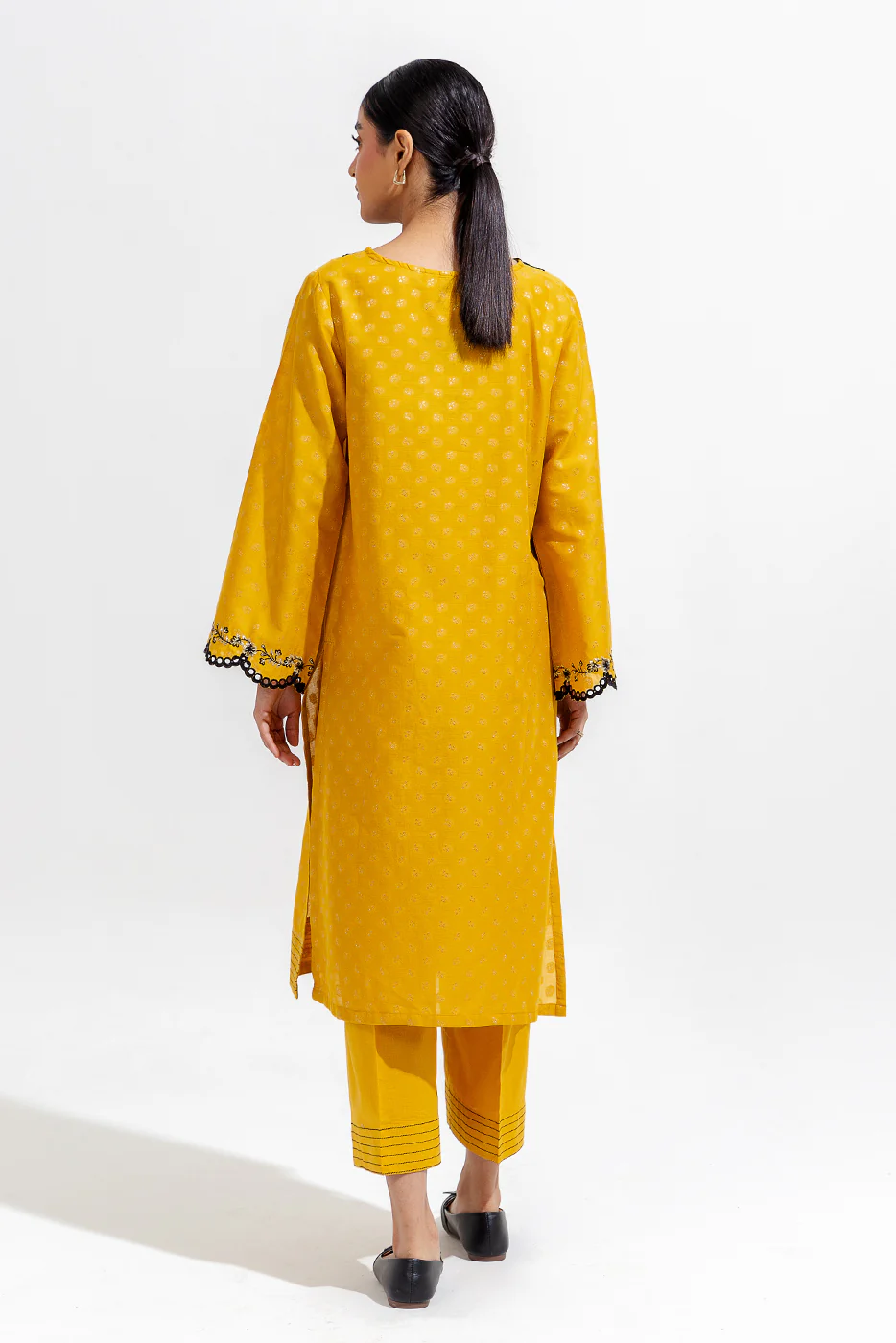 2 PIECE EMBROIDERED JACQUARD SUIT (PRET) - Image 3