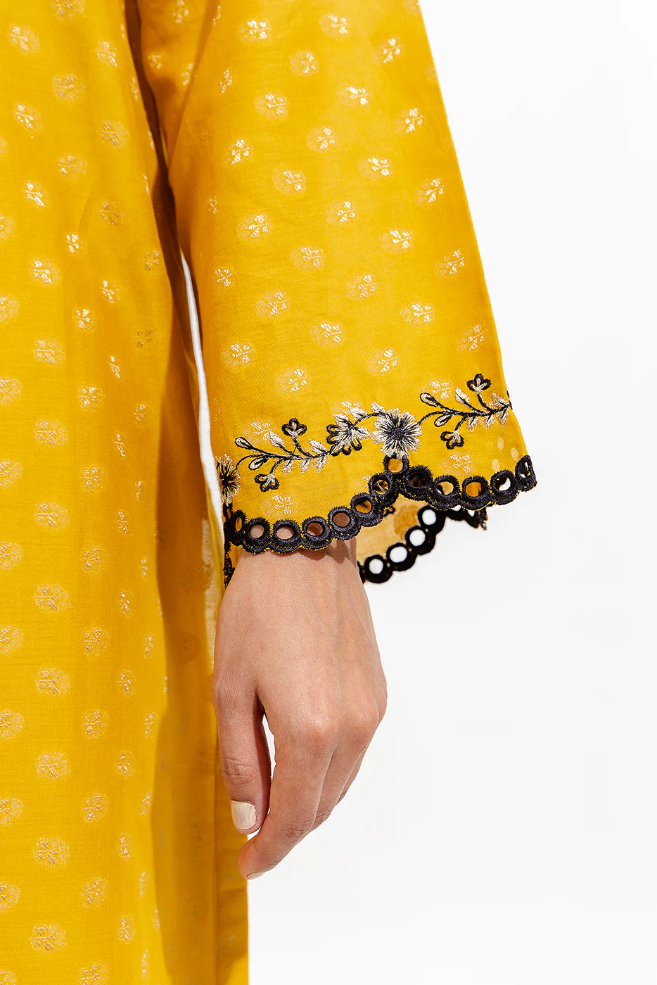 2 PIECE EMBROIDERED JACQUARD SUIT (PRET) - Image 5