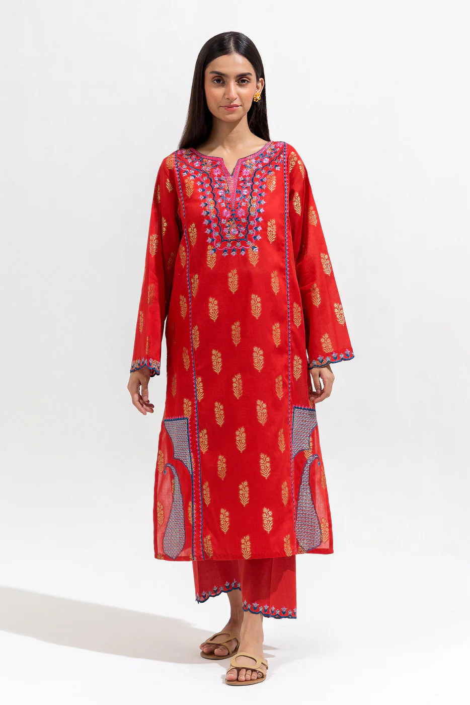 2 PIECE EMBROIDERED JACQUARD SUIT (PRET) - Image 2