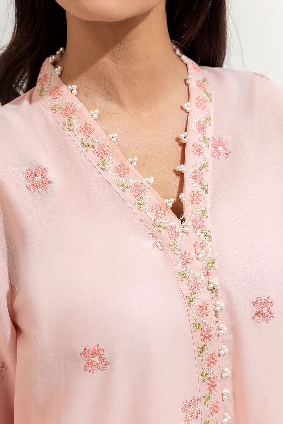 2 PIECE EMBROIDERED LAWN SUIT (PRET) - Image 4
