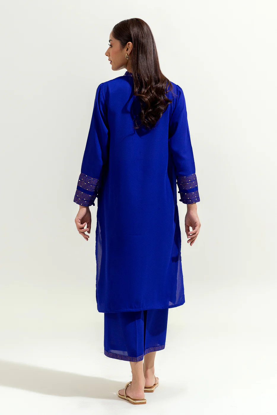 2 PIECE PRINTED SILK SUIT ( LUXURY PRET) - Image 3