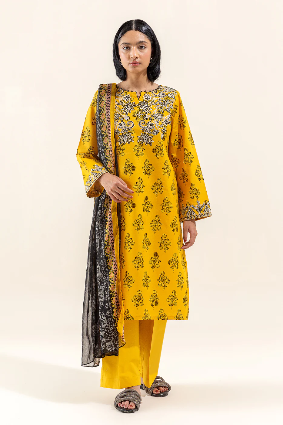 2 PIECE EMBROIDERED LAWN SUIT-HARVEST GOLD (UNSTITCHED) - Image 2