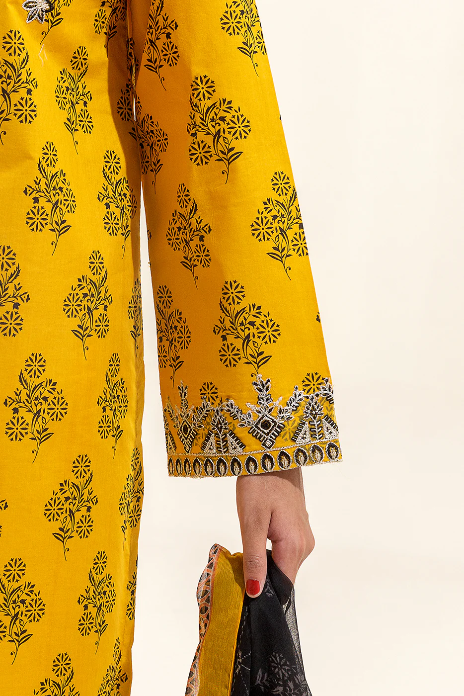 2 PIECE EMBROIDERED LAWN SUIT-HARVEST GOLD (UNSTITCHED) - Image 5