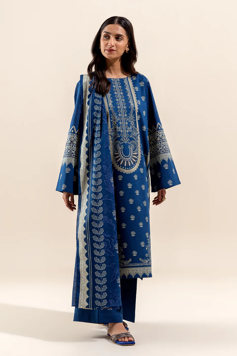 2 PIECE PRINTED LAWN SUIT-AEGEAN KNOTS (UNSTITCHED) - Image 2