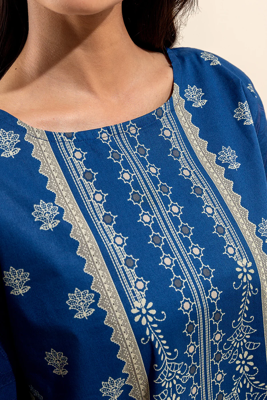 2 PIECE PRINTED LAWN SUIT-AEGEAN KNOTS (UNSTITCHED) - Image 5