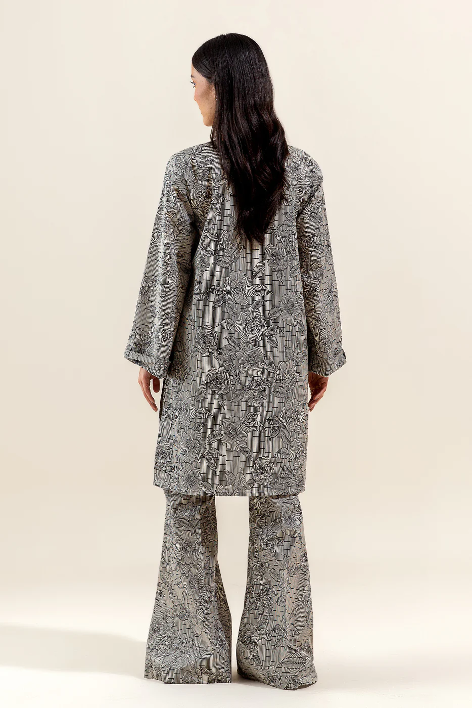 2 PIECE PRINTED LAWN SUIT-BEIGE HUES (UNSTITCHED) - Image 3