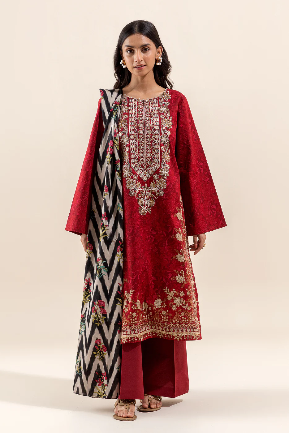 3 PIECE EMBROIDERED LAWN SUIT-GARNET FALL (UNSTITCHED) - Image 2