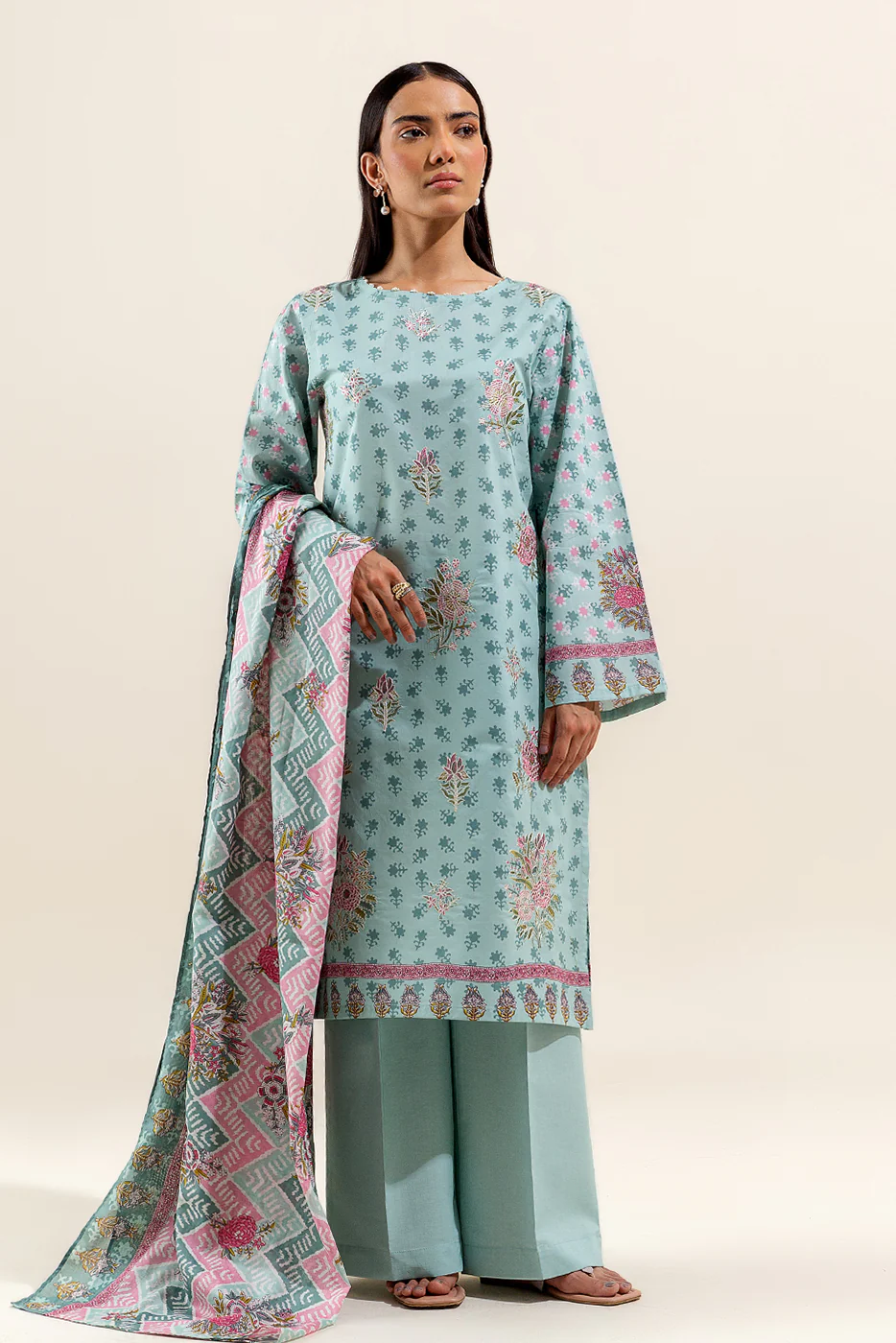 3 PIECE EMBROIDERED LAWN SUIT-SAGE GREEN (UNSTITCHED) - Image 4