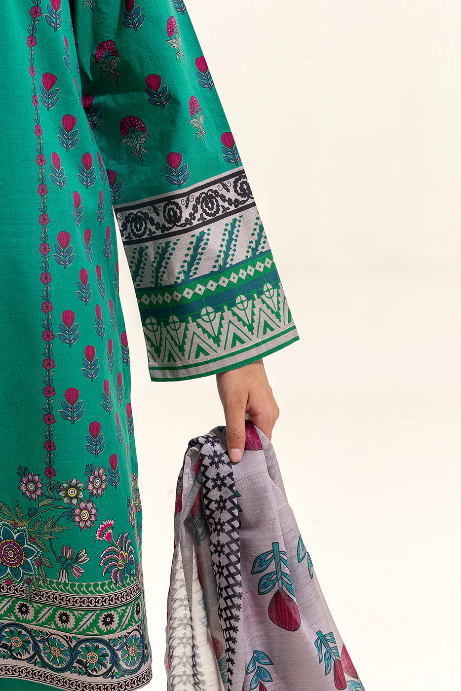 3 PIECE PRINTED LAWN SUIT-BASIL GREEN (UNSTITCHED) - Image 6