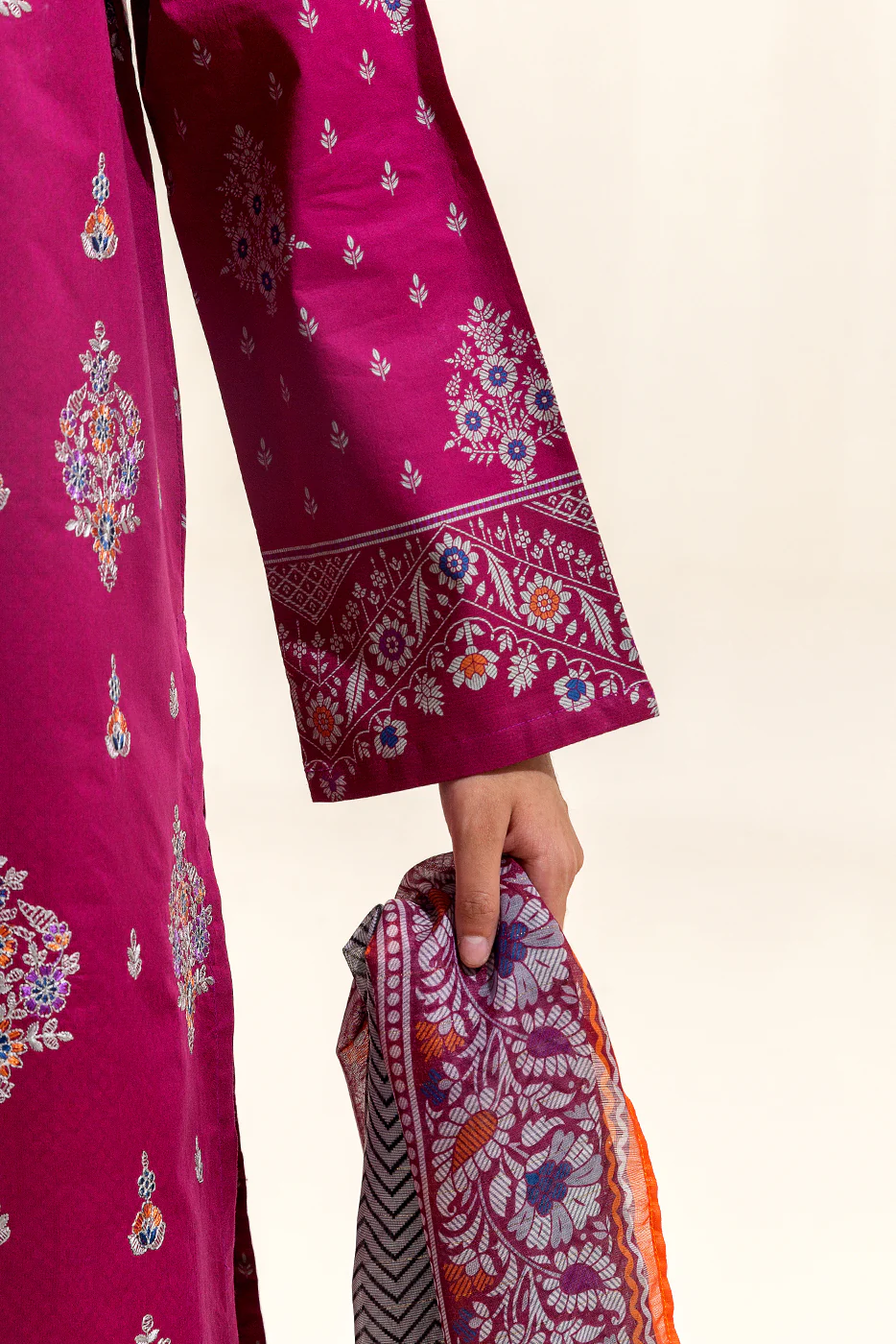 3 PIECE EMBROIDERED LAWN SUIT-MULBERRY ADORN (UNSTITCHED) - Image 6