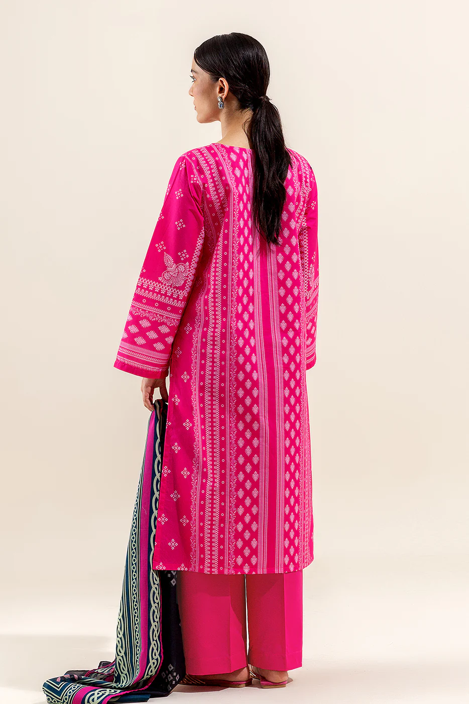3 PIECE PRINTED LAWN SUIT-MELLOW GLINT (UNSTITCHED) - Image 4