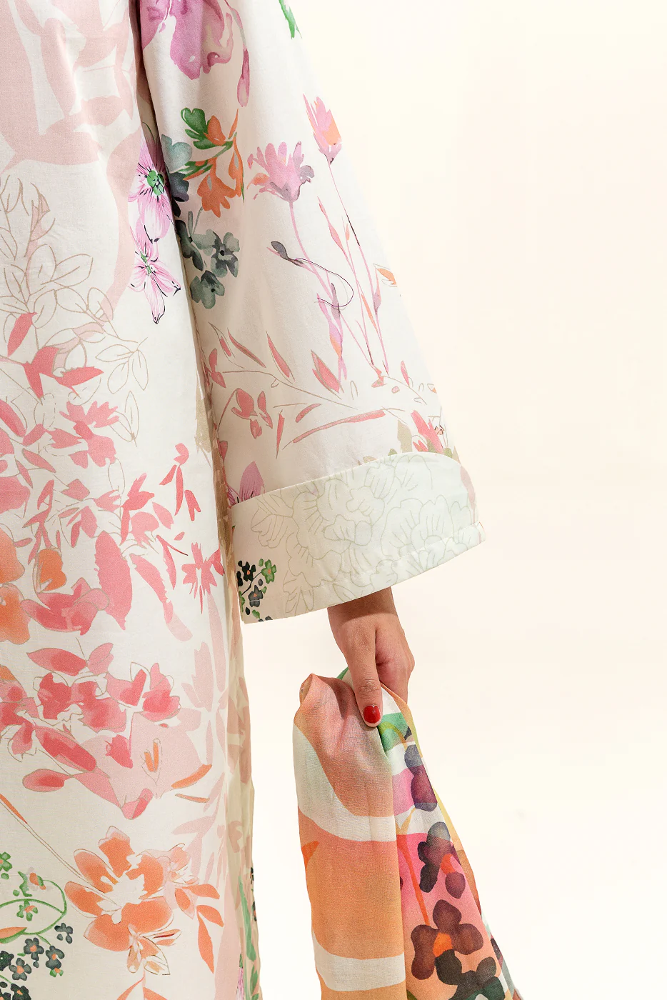 3 PIECE PRINTED LAWN SUIT-IVORY SHRUB (UNSTITCHED) - Image 6