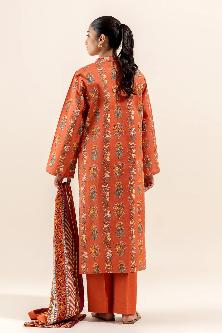 3 PIECE PRINTED LAWN SUIT-SCARLET GLOOM (UNSTITCHED) - Image 4