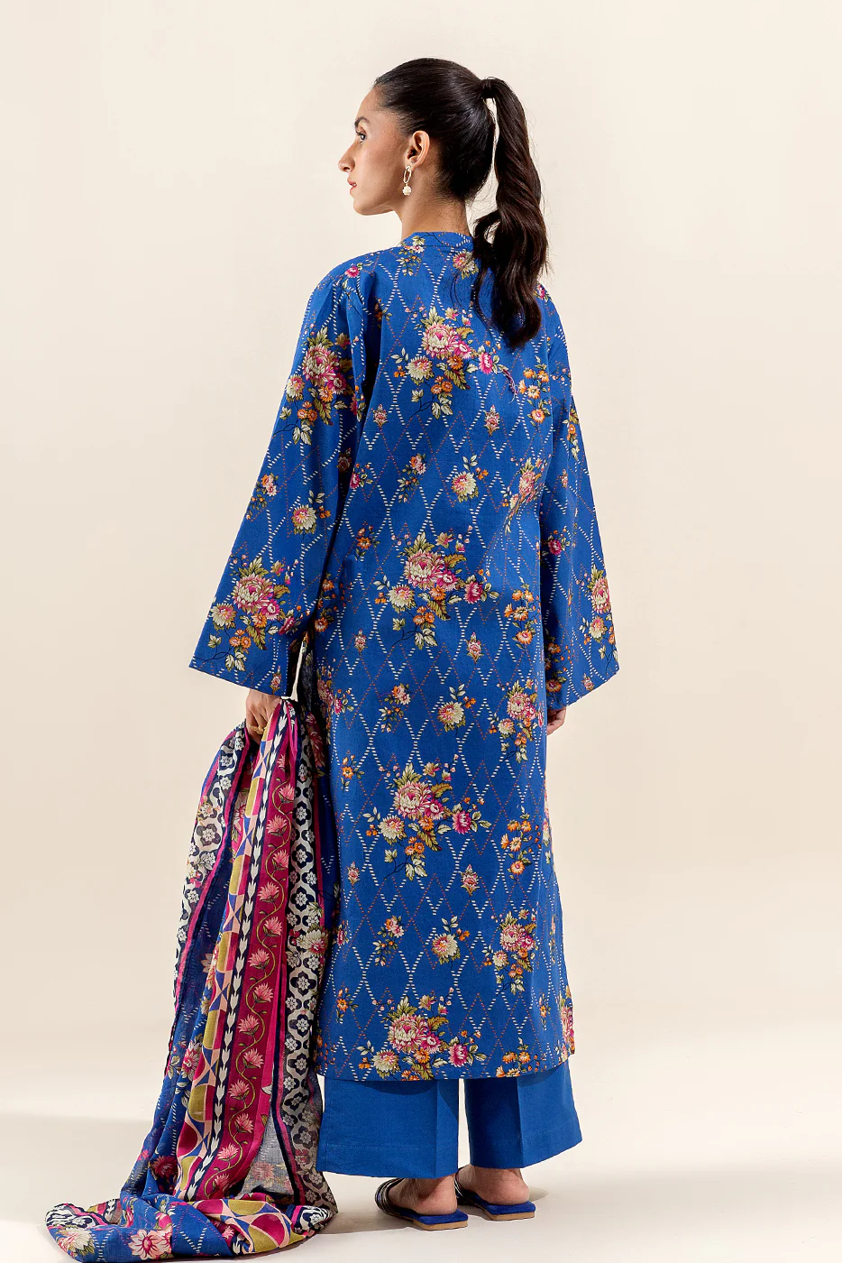 3 PIECE PRINTED LAWN SUIT-MOONLIGHT BLOSSOM (UNSTITCHED) - Image 4