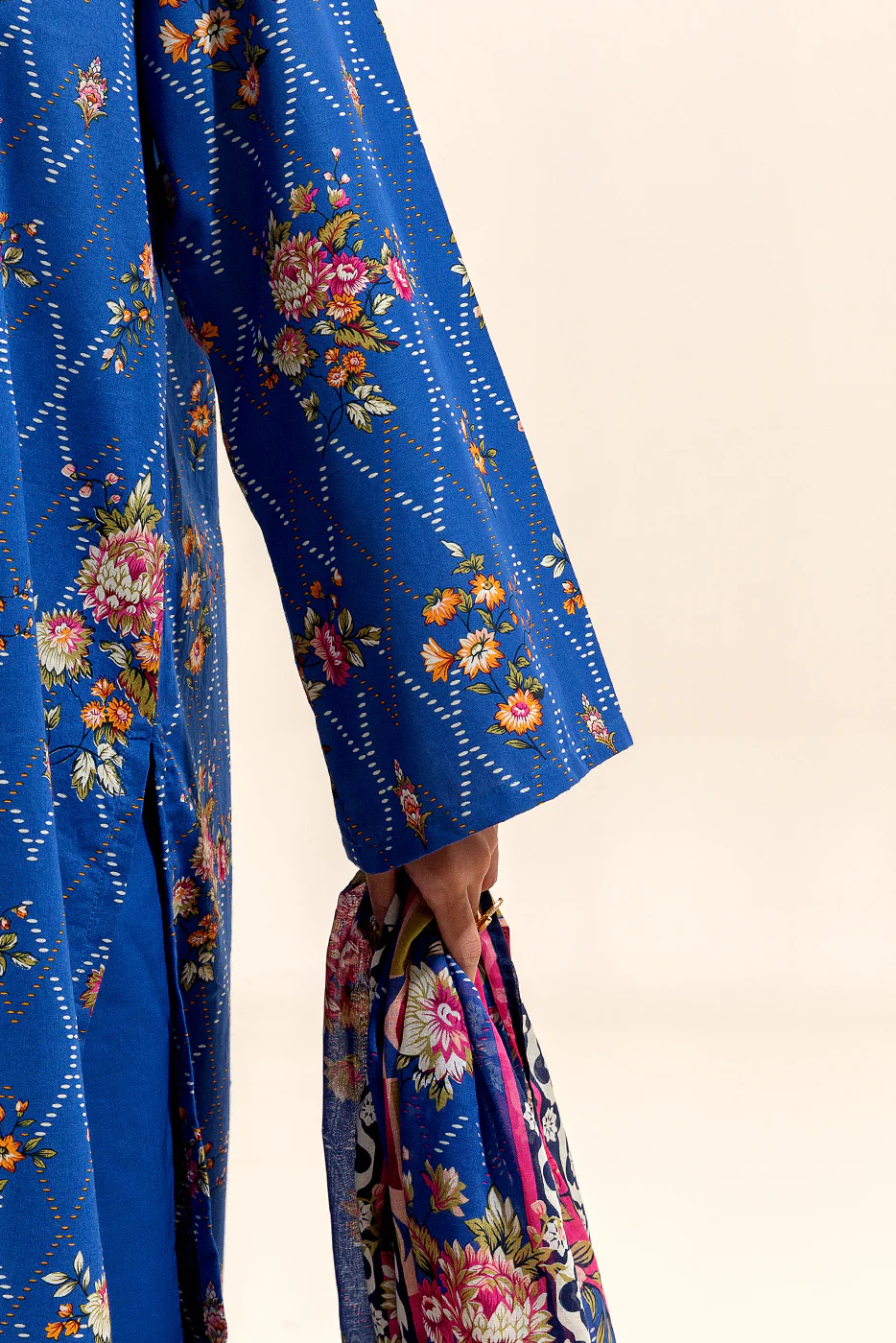 3 PIECE PRINTED LAWN SUIT-MOONLIGHT BLOSSOM (UNSTITCHED) - Image 6