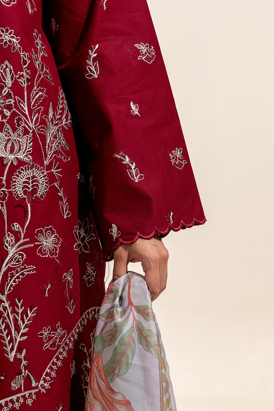 3 PIECE EMBROIDERED LAWN SUIT-GARNET MUSE (UNSTITCHED) - Image 6