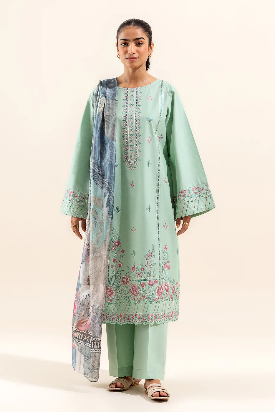 3 PIECE EMBROIDERED LAWN SUIT-WILDFLOWER WONDERS (UNSTITCHED) - Image 2