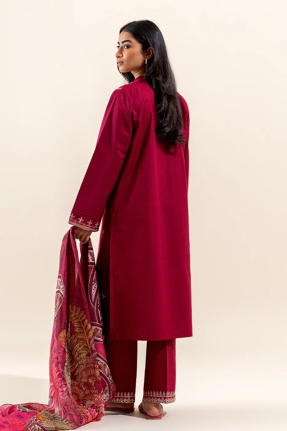 3 PIECE EMBROIDERED LAWN SUIT-CRIMSON HUES (UNSTITCHED) - Image 4