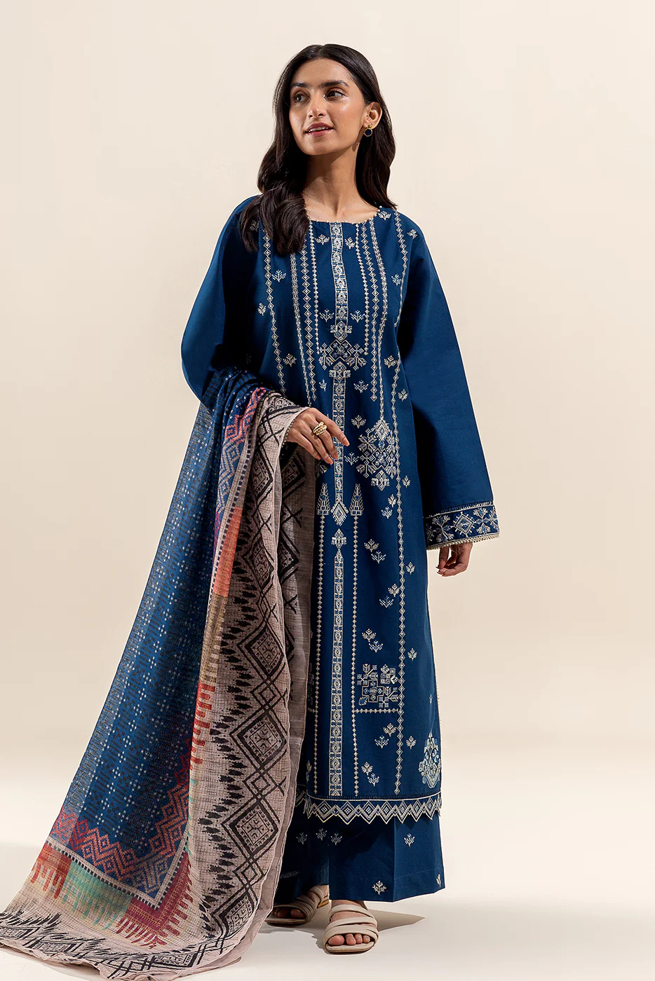 3 PIECE EMBROIDERED LAWN SUIT-ORIENTAL AZURE (UNSTITCHED) - Image 3