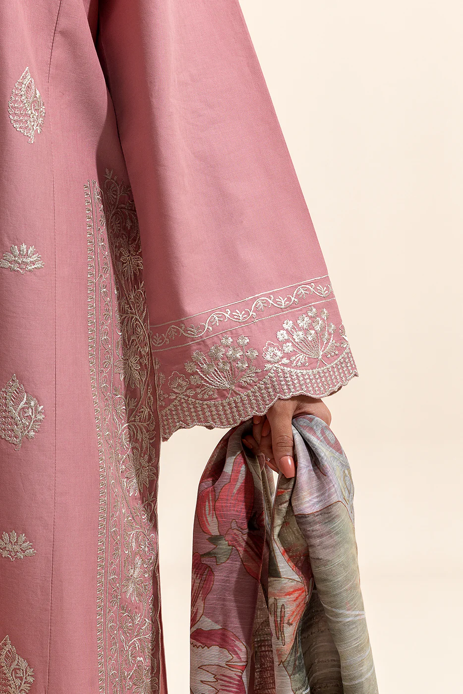 3 PIECE EMBROIDERED LAWN SUIT-CREPE PEARL (UNSTITCHED) - Image 6