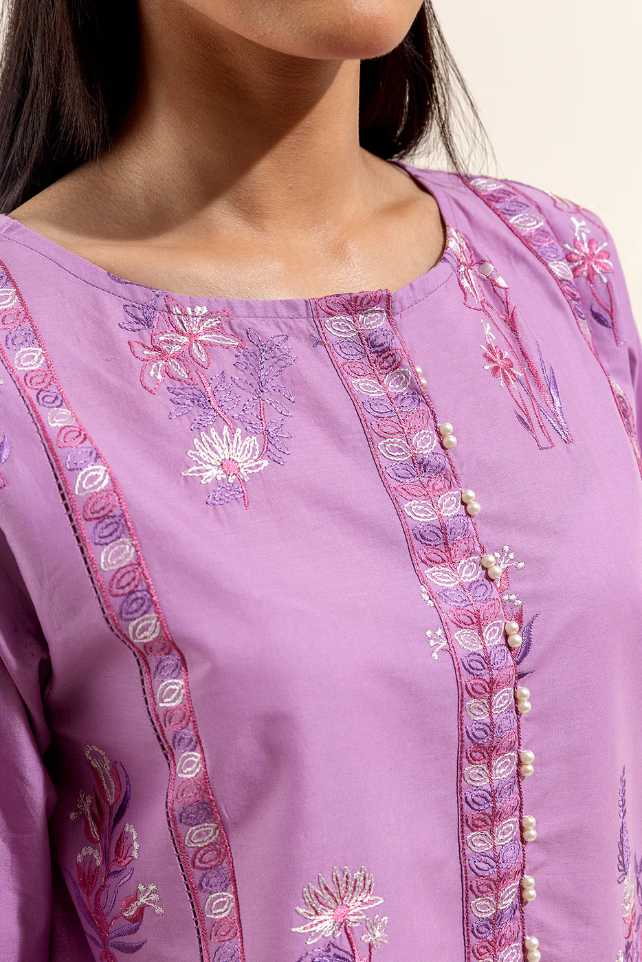 2 PIECE EMBROIDERED LAWN SUIT-TAFFY ORCHID (UNSTITCHED) - Image 5