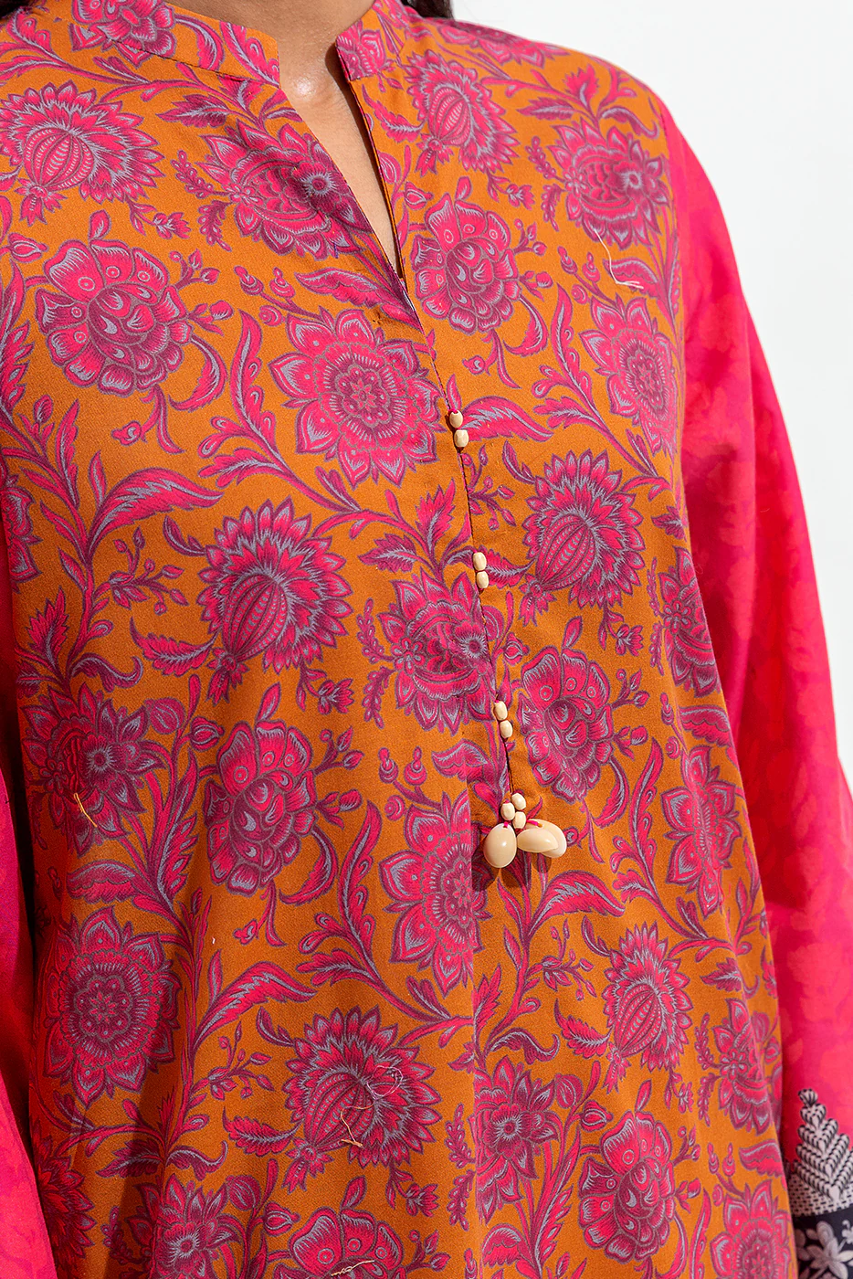 2 PIECE PRINTED CAMBRIC SUIT (PRET) - Image 3