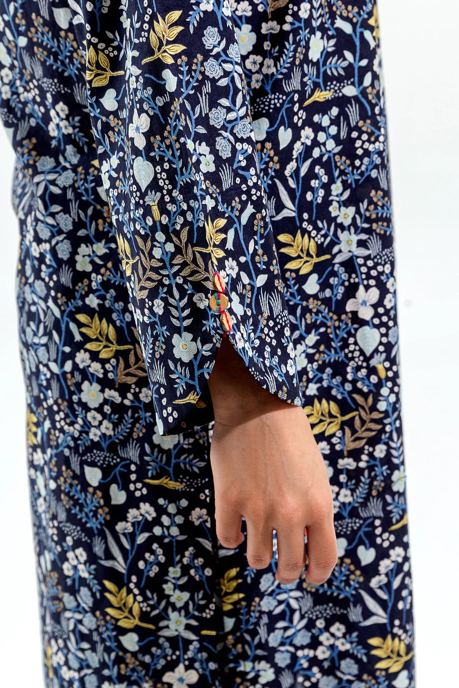 2 PIECE PRINTED CAMBRIC SUIT (PRET) - Image 4
