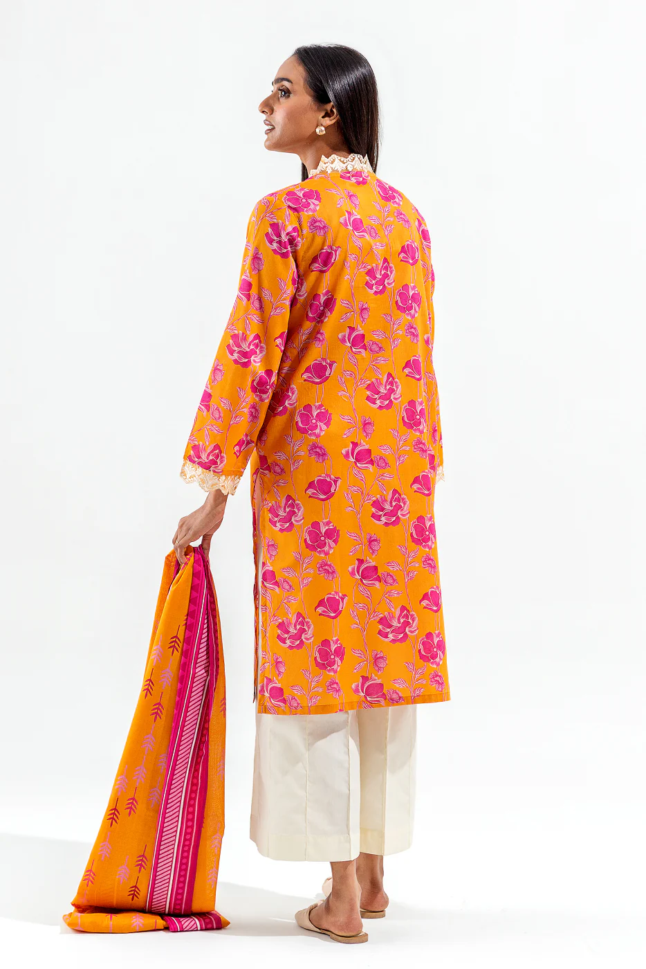 2 PIECE PRINTED LAWN  SUIT (PRET) - Image 4