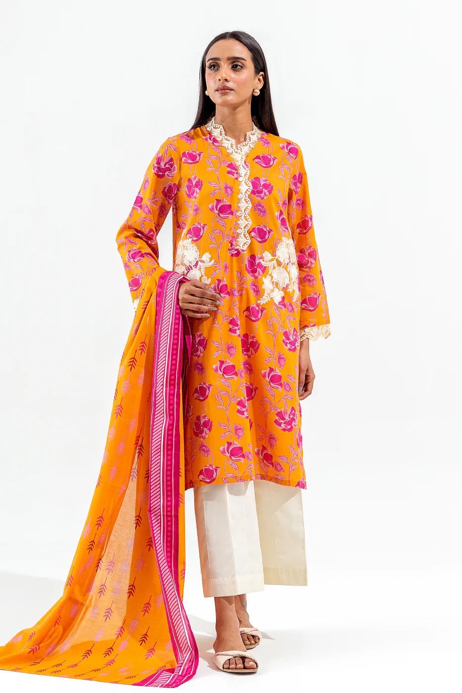 2 PIECE PRINTED LAWN  SUIT (PRET) - Image 5